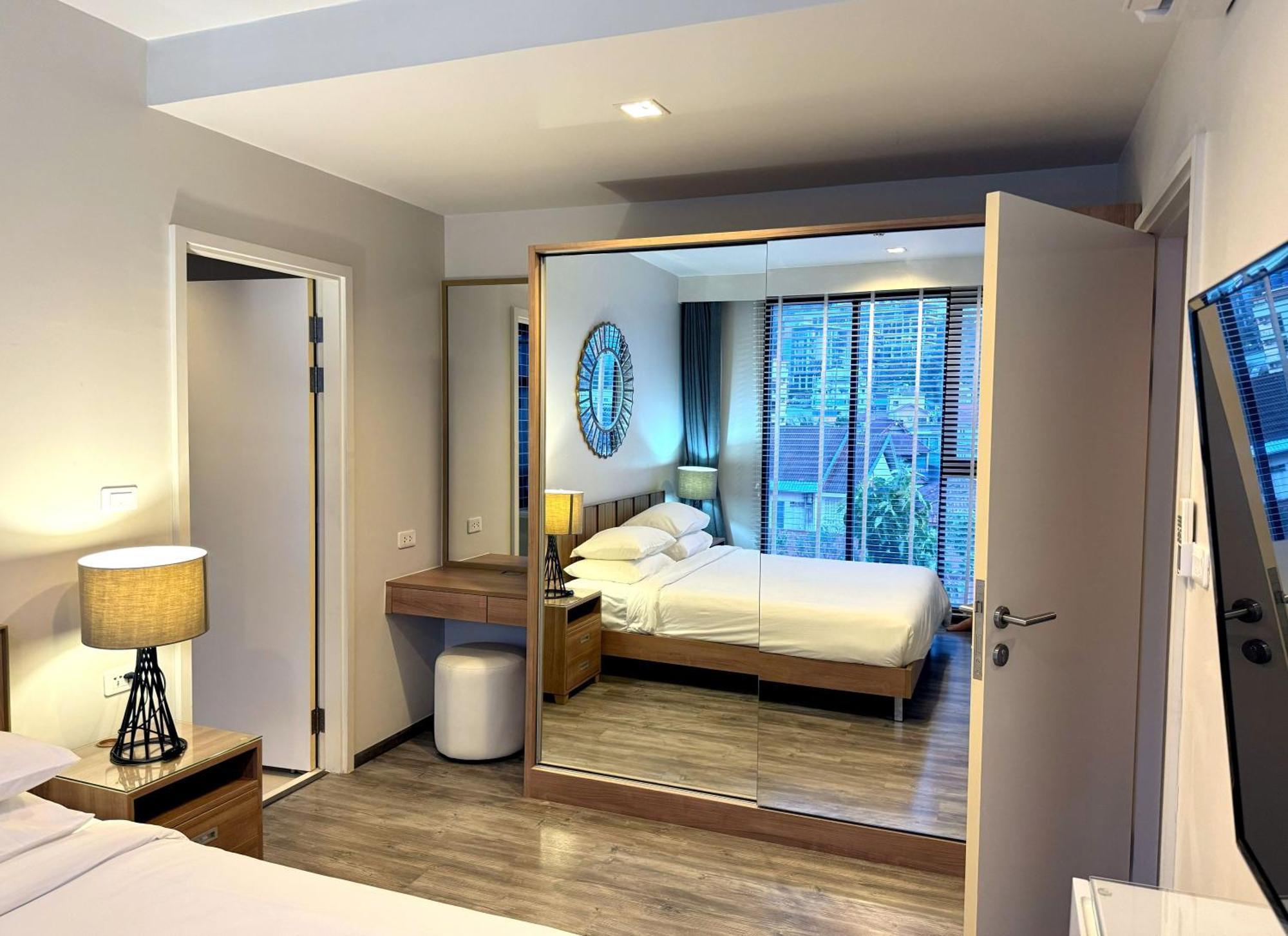 The Deck Condominium By Lofty Patong Exterior photo