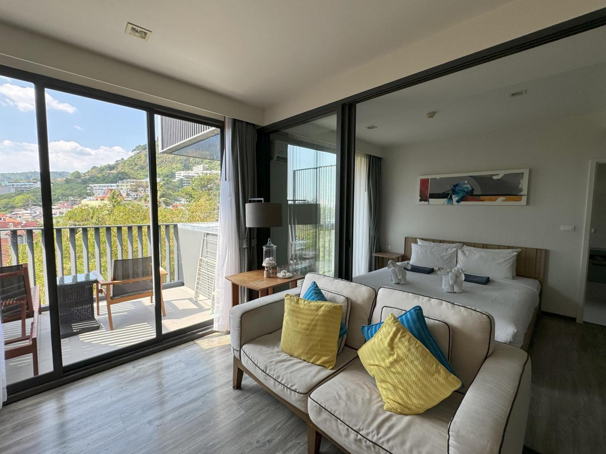 The Deck Condominium By Lofty Patong Exterior photo
