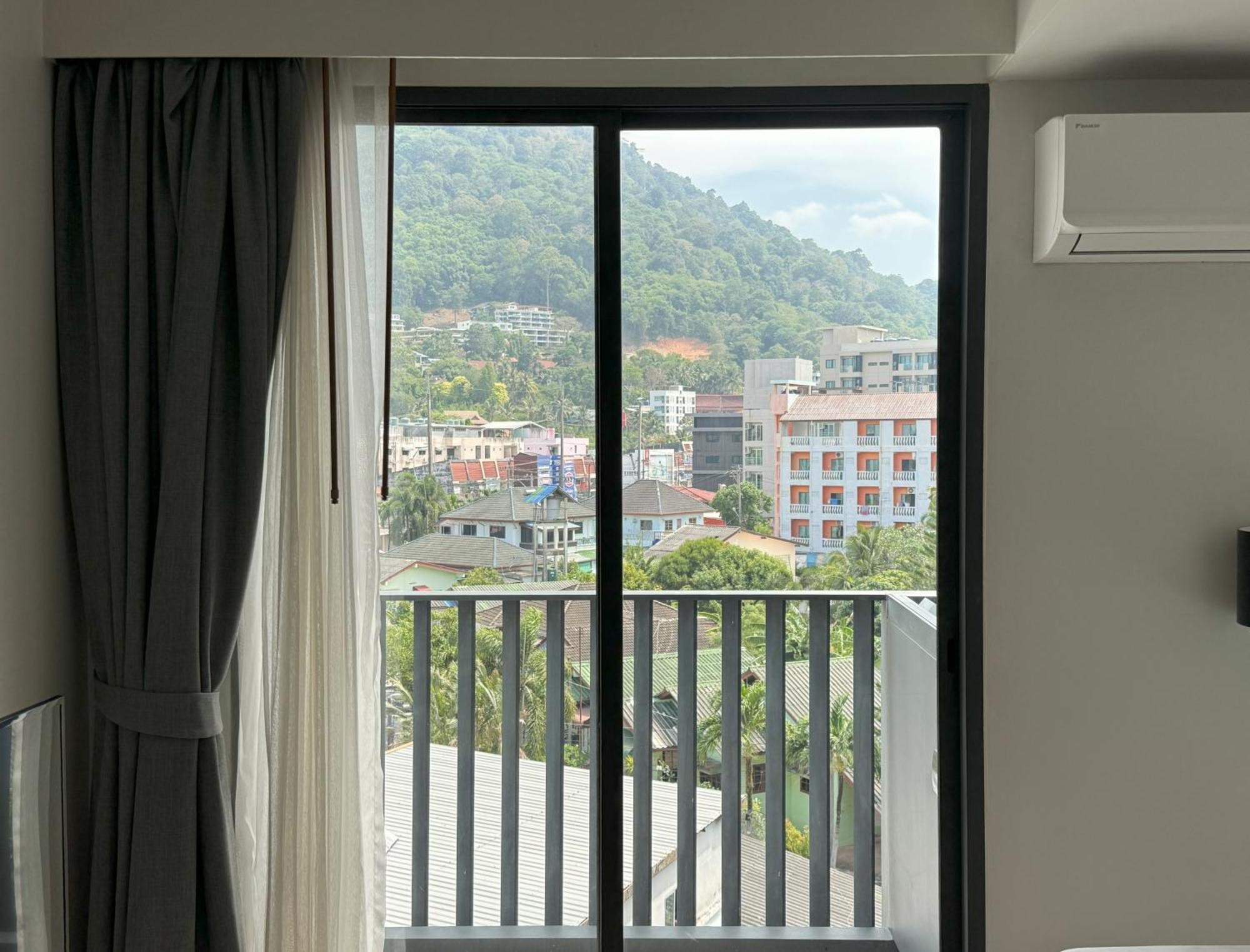 The Deck Condominium By Lofty Patong Room photo