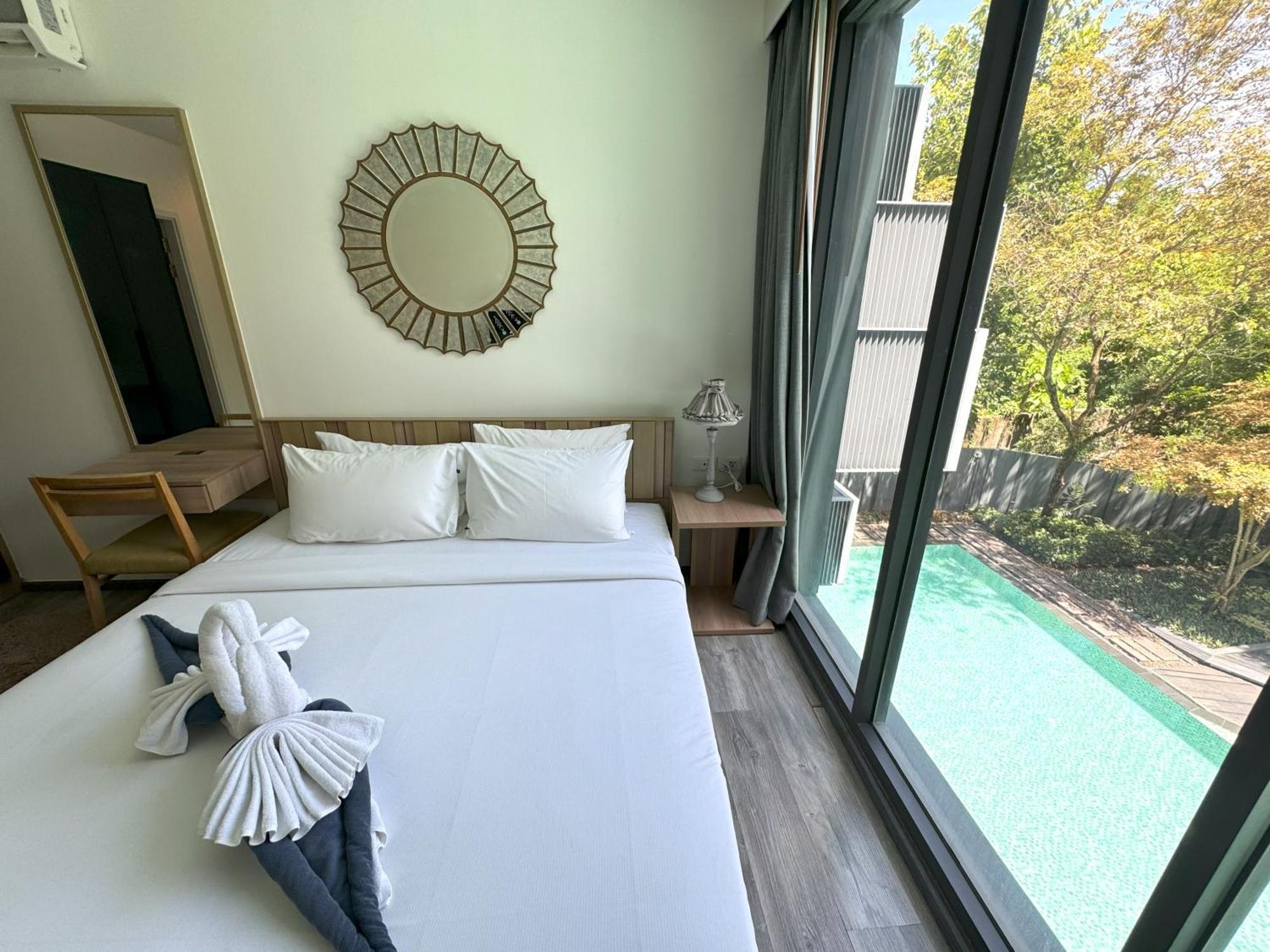 The Deck Condominium By Lofty Patong Exterior photo